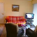 Centre *